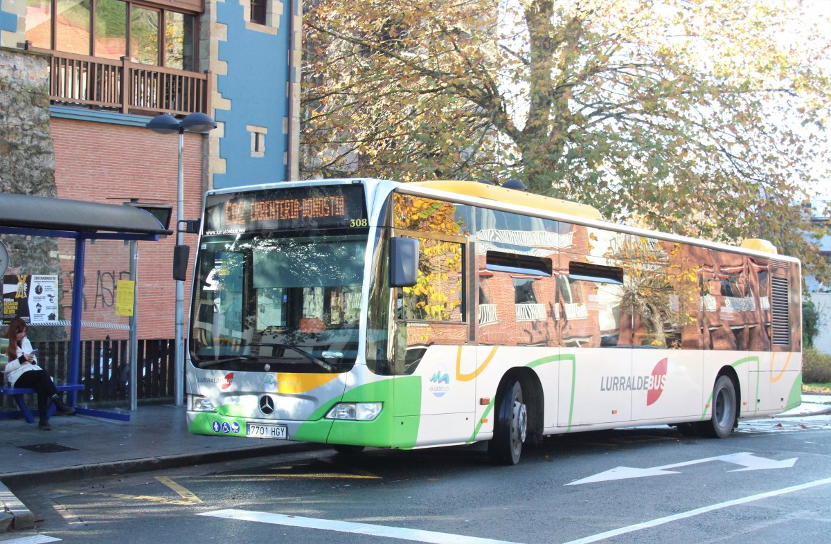 Oiartzun-Donostia autobus zerbitzua indartuko dute gaur gauean